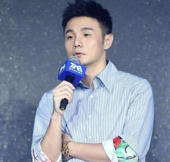 2017华语歌手热度排行_华语男歌手排行榜50名_华语歌手唱片总销量排行